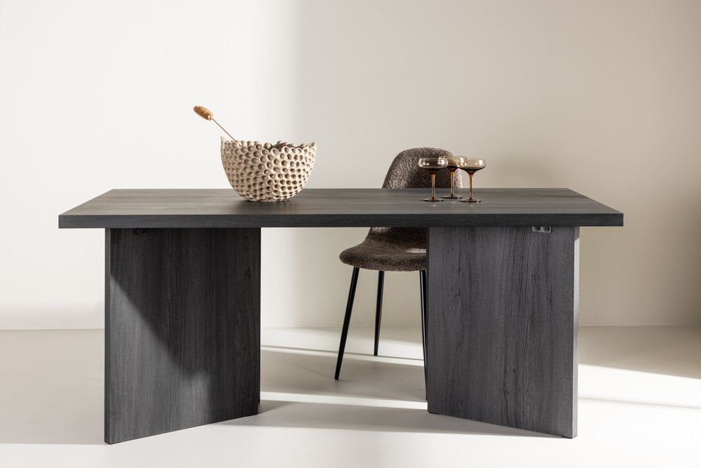 Bassholmen spisebord – Svart, 180 × 90 cm