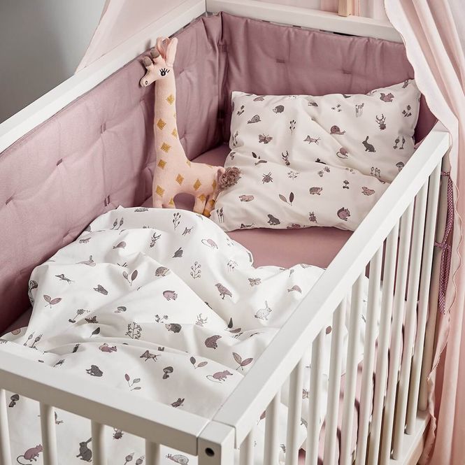 Hovedbilde Leander Linea Kantbeskyttelse til Babyseng Rosa