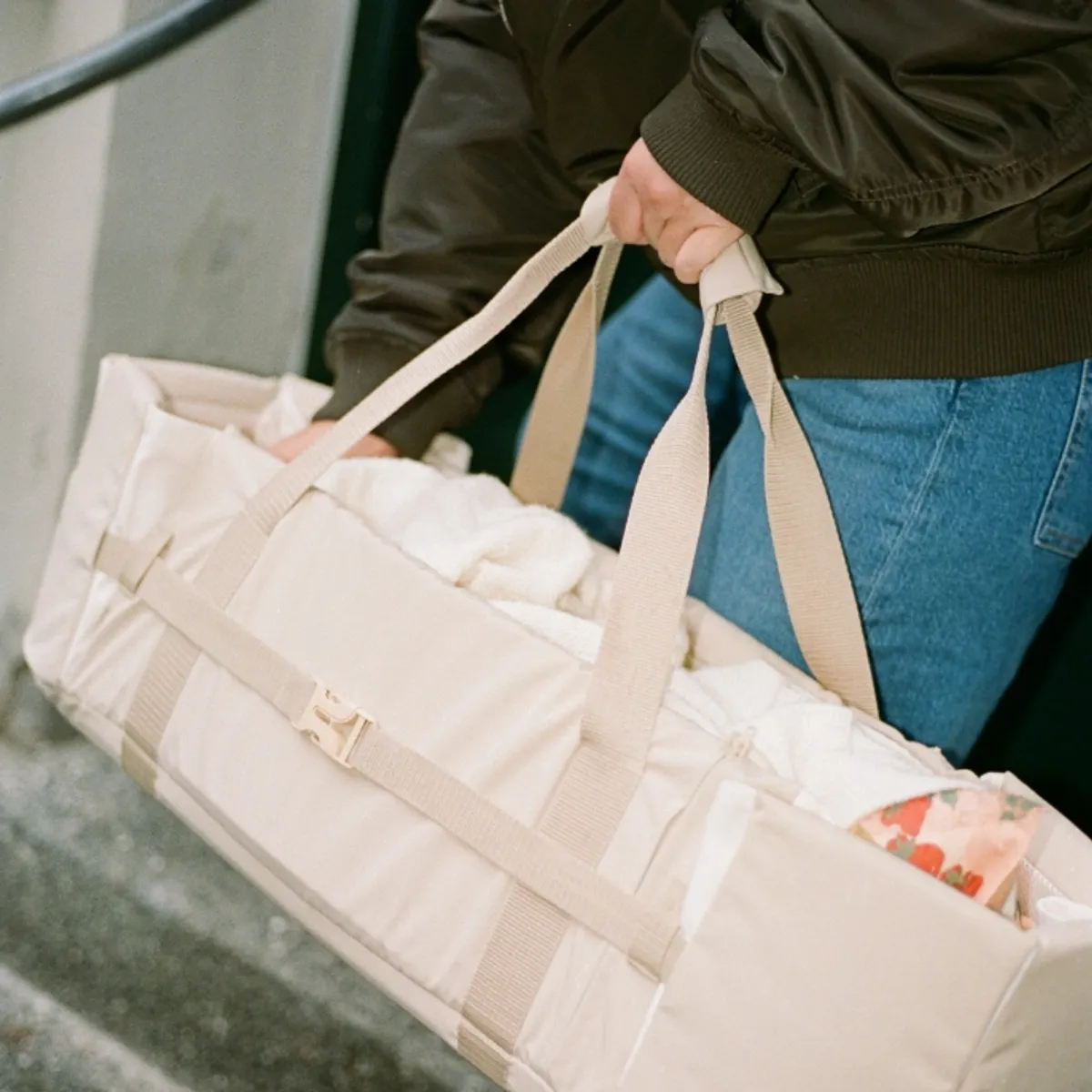 Membantu Babylift Bærenest Natur