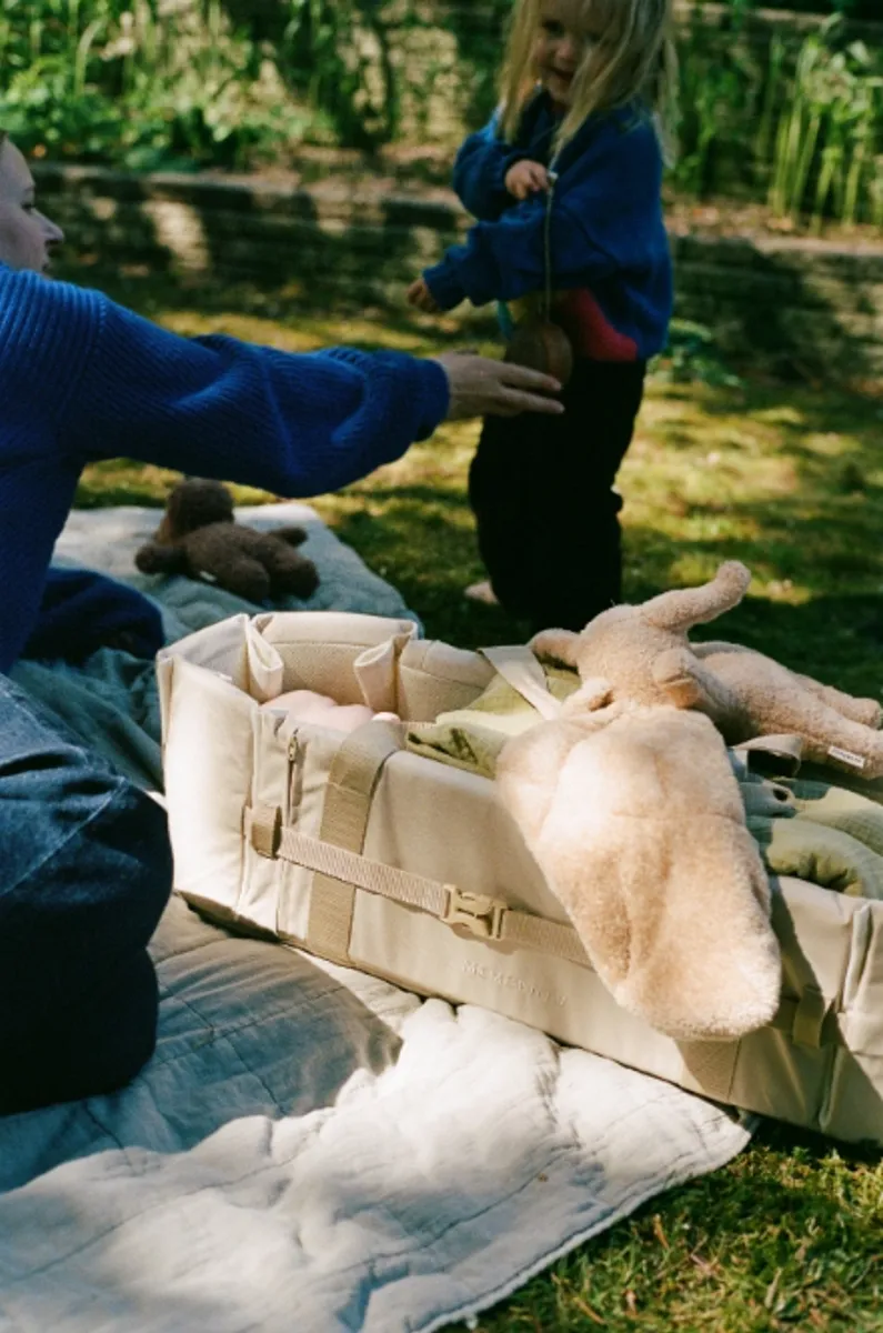 Membantu Babylift Bærenest Natur