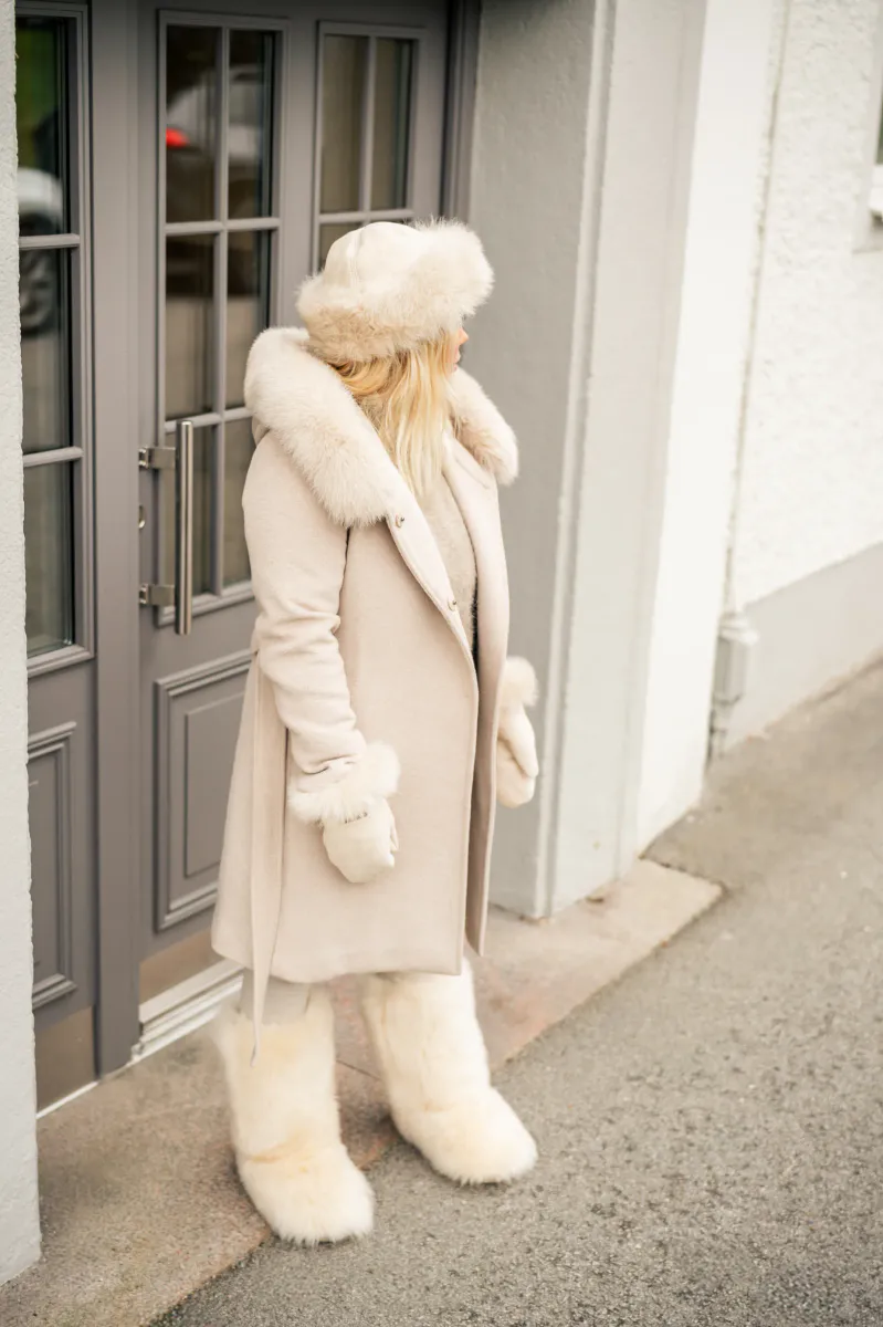 Shepherd Zermatt Lue Honey
