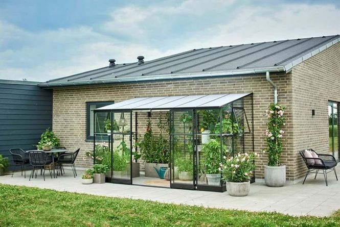 Hovedbilde Halls Drivhus Qube Lean-to Herdet Glass Sort 7,1 ...