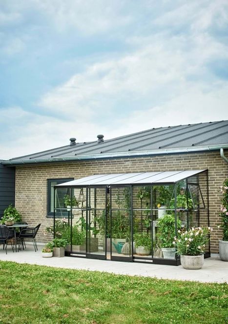 Hovedbilde Halls Drivhus Qube Lean-to Herdet Glass Sort 7,1 ...