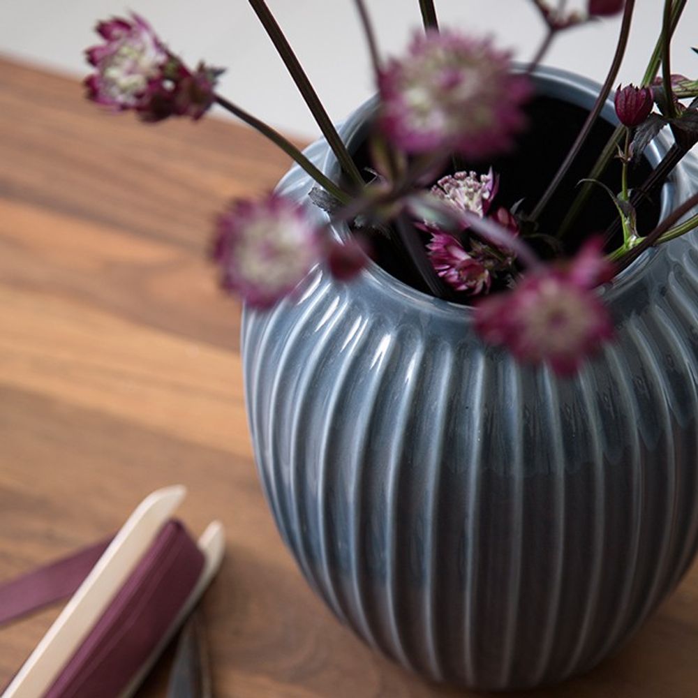 Kähler Hammershøi Minivase Antrasittgrå 10,5 cm