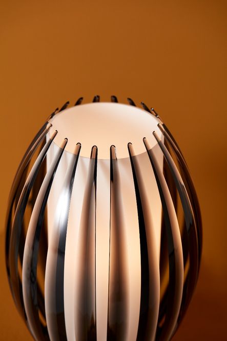 Hovedbilde Herstal Tentacle Bordlampe Liten Sort G9